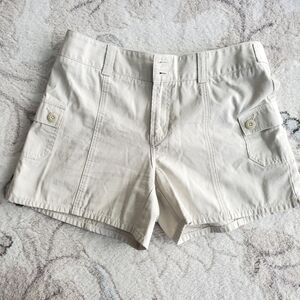 Bass Cargo Shorts w/side pockets. Size 10. Like New.